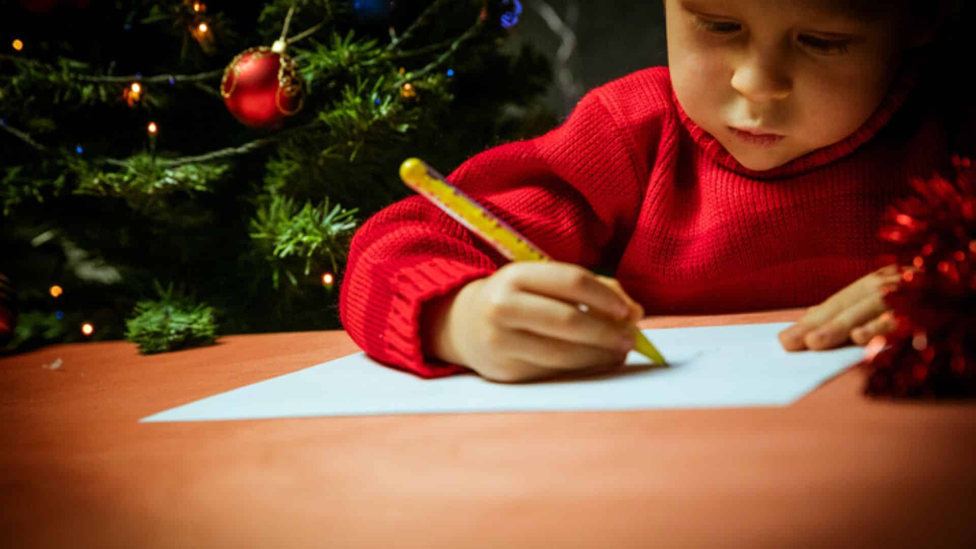 Scrisoarea emoționantă a unui copil din România pentru Moș Crăciun