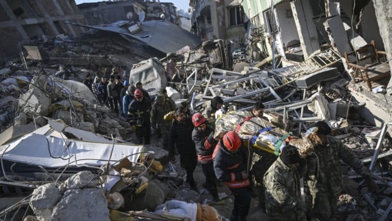 Două persoane, victime ale cutremurului din Turcia, au fost salvate după aproape 198 de ore de la seism