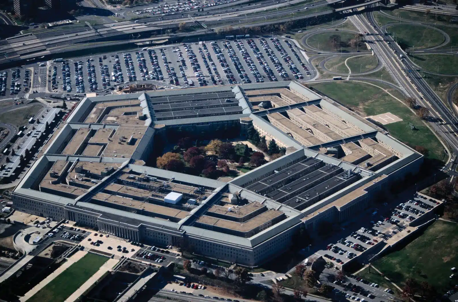 Pentagonul investighează o scurgere de documente